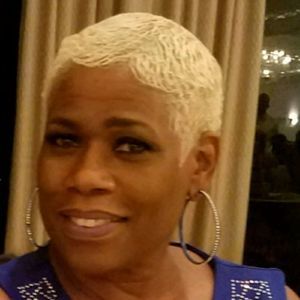 Meet your Posher, Denitra